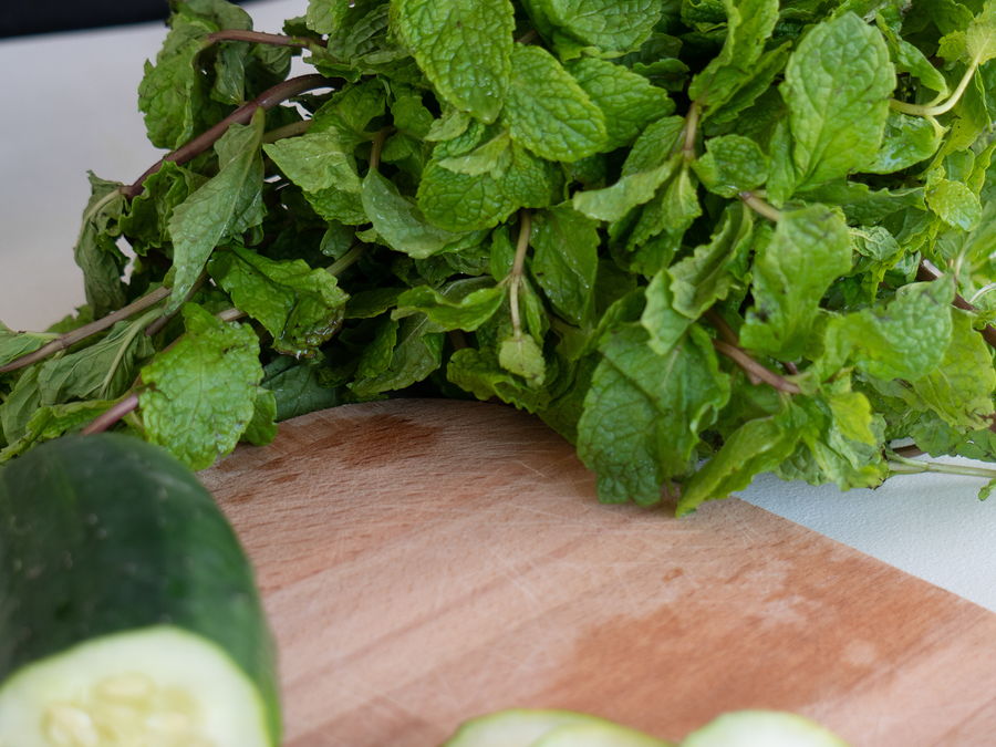 Nana (menthe), Nana en wolof, au rayon aromates et épices d'OKO LANQ